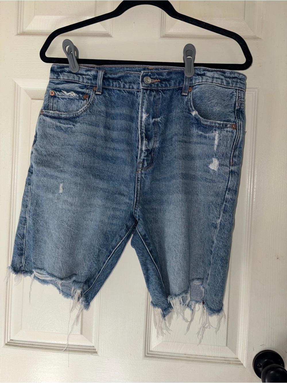 American Eagle Outfitters Distressed Light Blue Jean Shorts..size 6